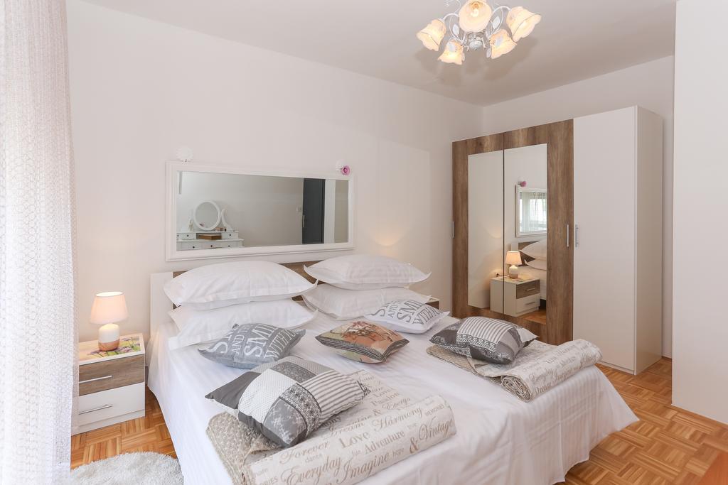 Apartment Vesna スプリト エクステリア 写真